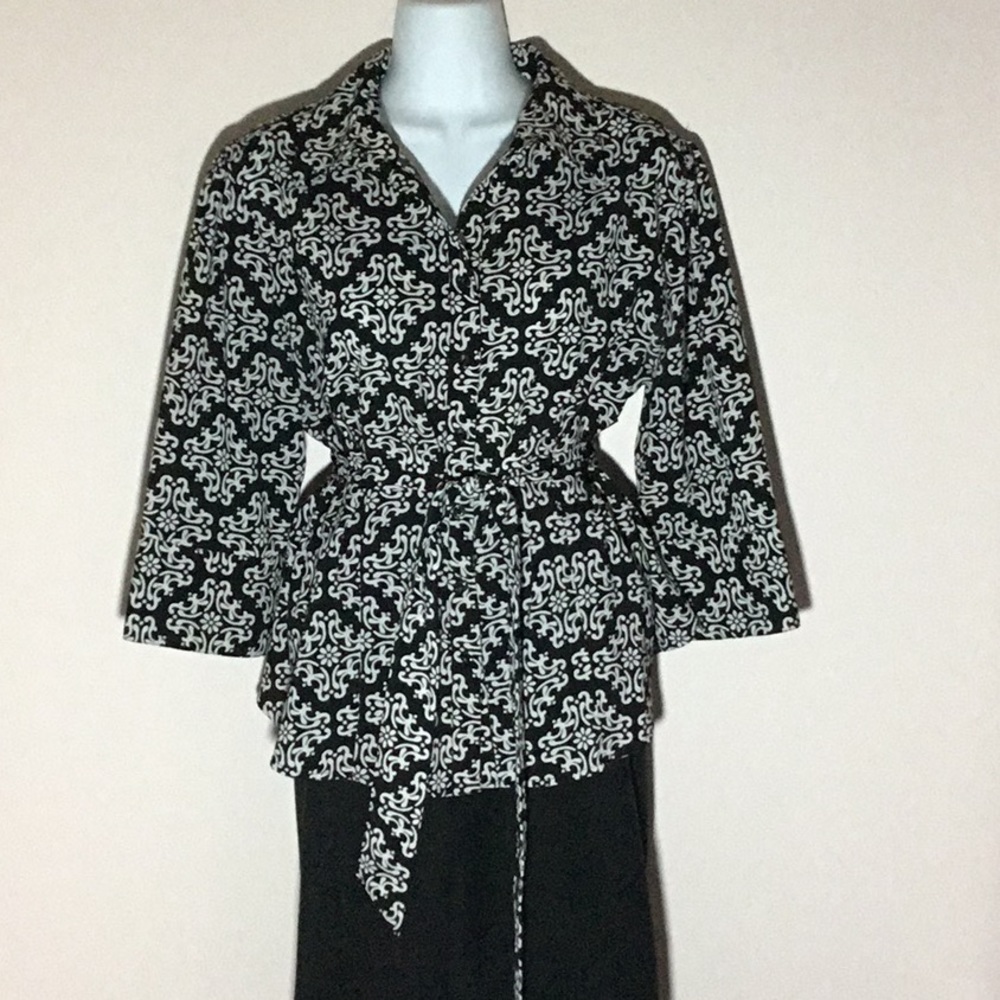 3/4 Length Sleeve Button Down Blouse with Tie